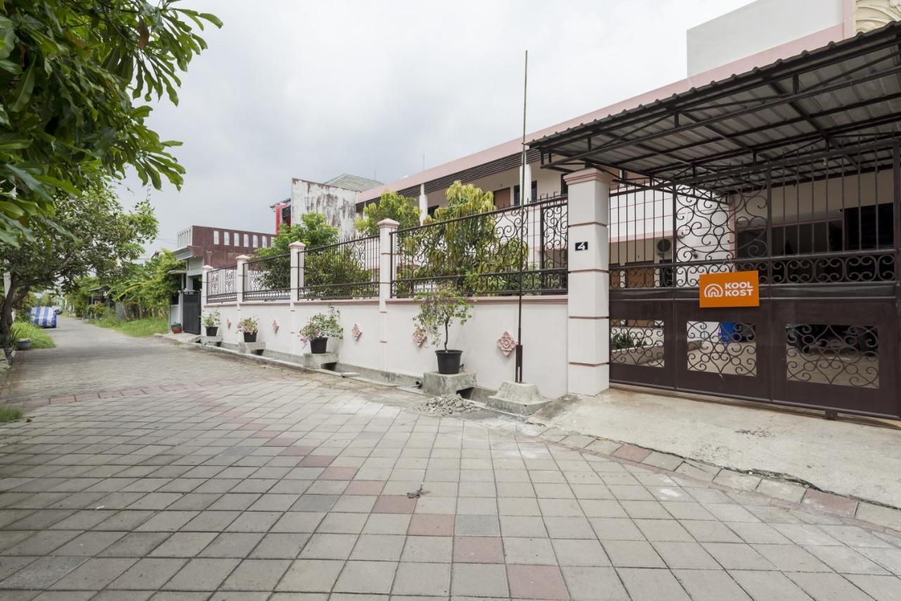 Hotel Koolkost Syariah Near Upn Veteran à Medokanayu Extérieur photo