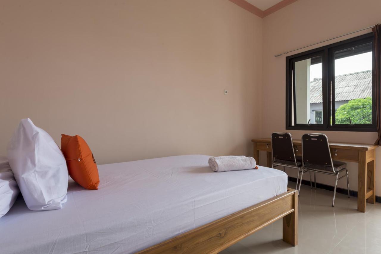 Hotel Koolkost Syariah Near Upn Veteran à Medokanayu Extérieur photo